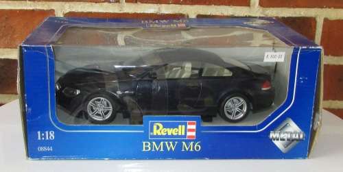 Revell - 1:18 1998 BMW M6