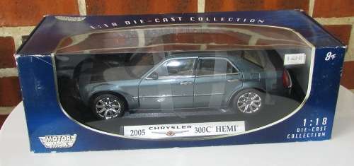 Motor Max - 1:18 2005 Chrysler 300C HEMI