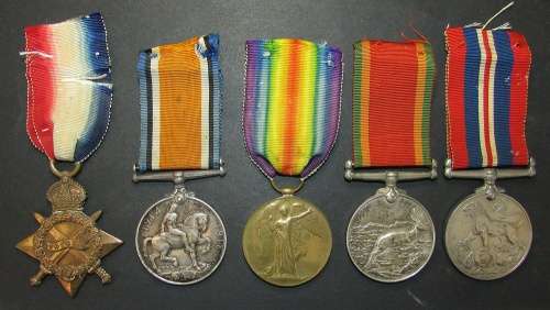 World War 1 and 2 Family Group: WW1 ( SJT C.R.Brittnell S.A.N.L.C/PTE C.R.Brittnell Fraserburg CDO )