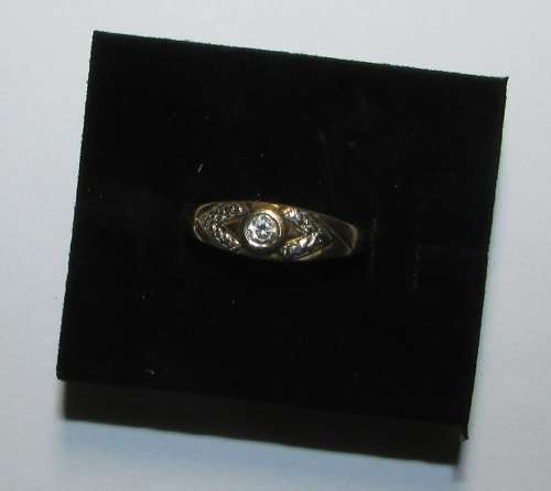 Ladie's 9CT Gold Ring with Stones - 1.5 Grams ( Stoned not Checked )