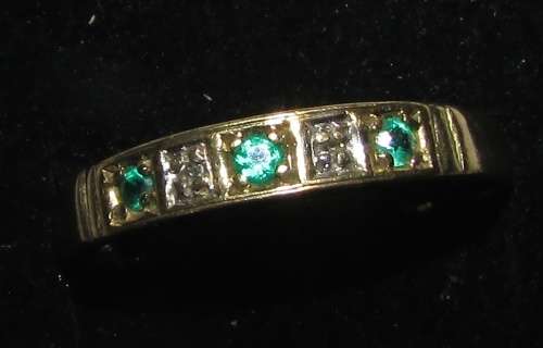Ladie's 9CT Gold Ring with Stones - 1.9 Grams ( Stoned not Checked )