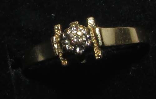 Ladie's 9CT Gold Ring with Stones - 1.4 Grams ( Stoned not Checked )