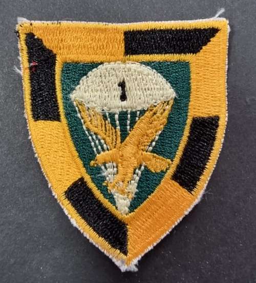 SADF - 1 Parachute Battalion Shoulder Flash ( Fantasy Badge )