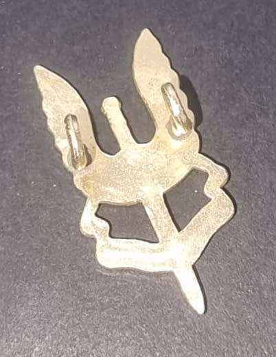 Rhodesia - Special Air Services (SAS) Adonised Metal Beret Badge