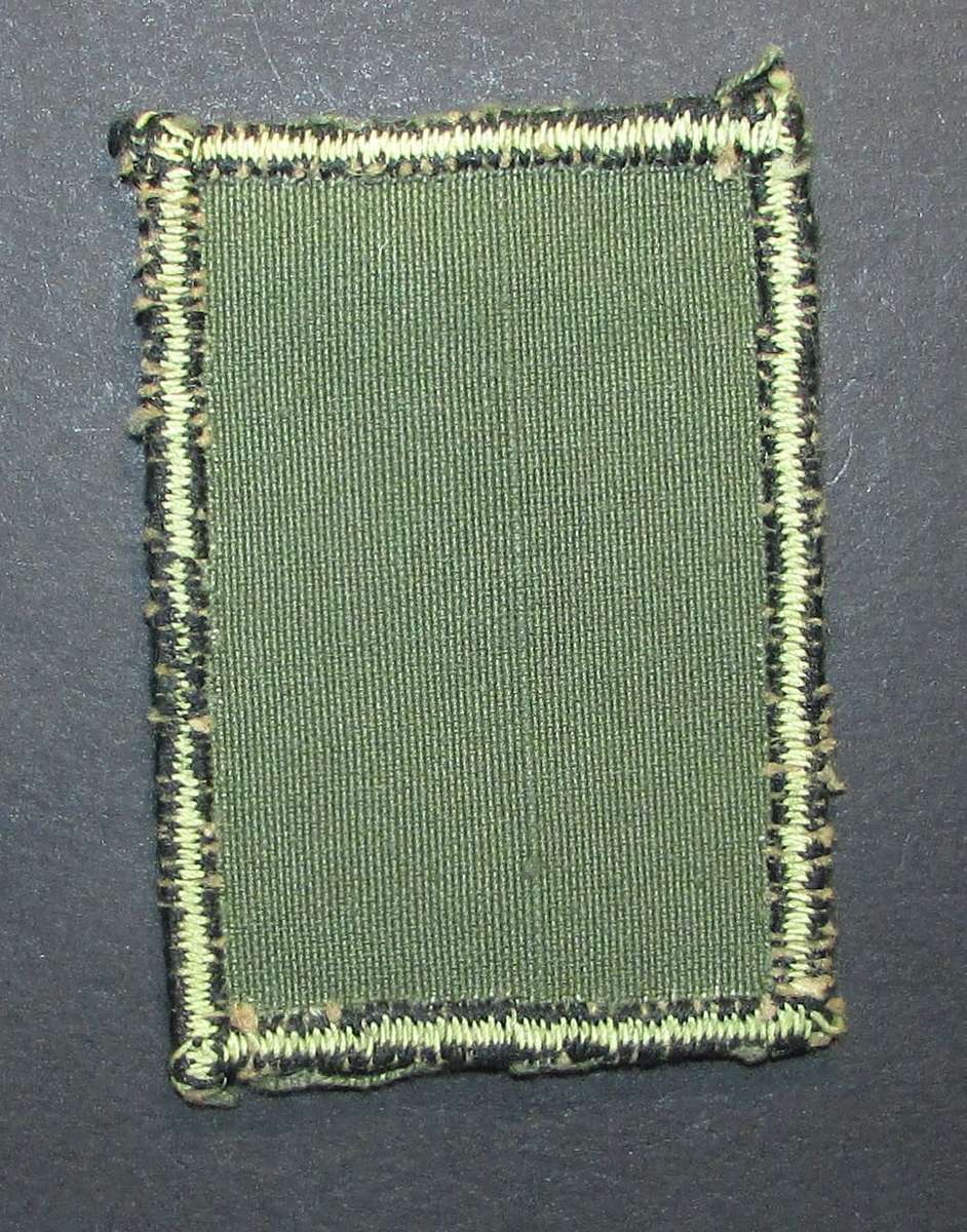 Rhodesia - Armoured Car Regiment Camo Cap Badge