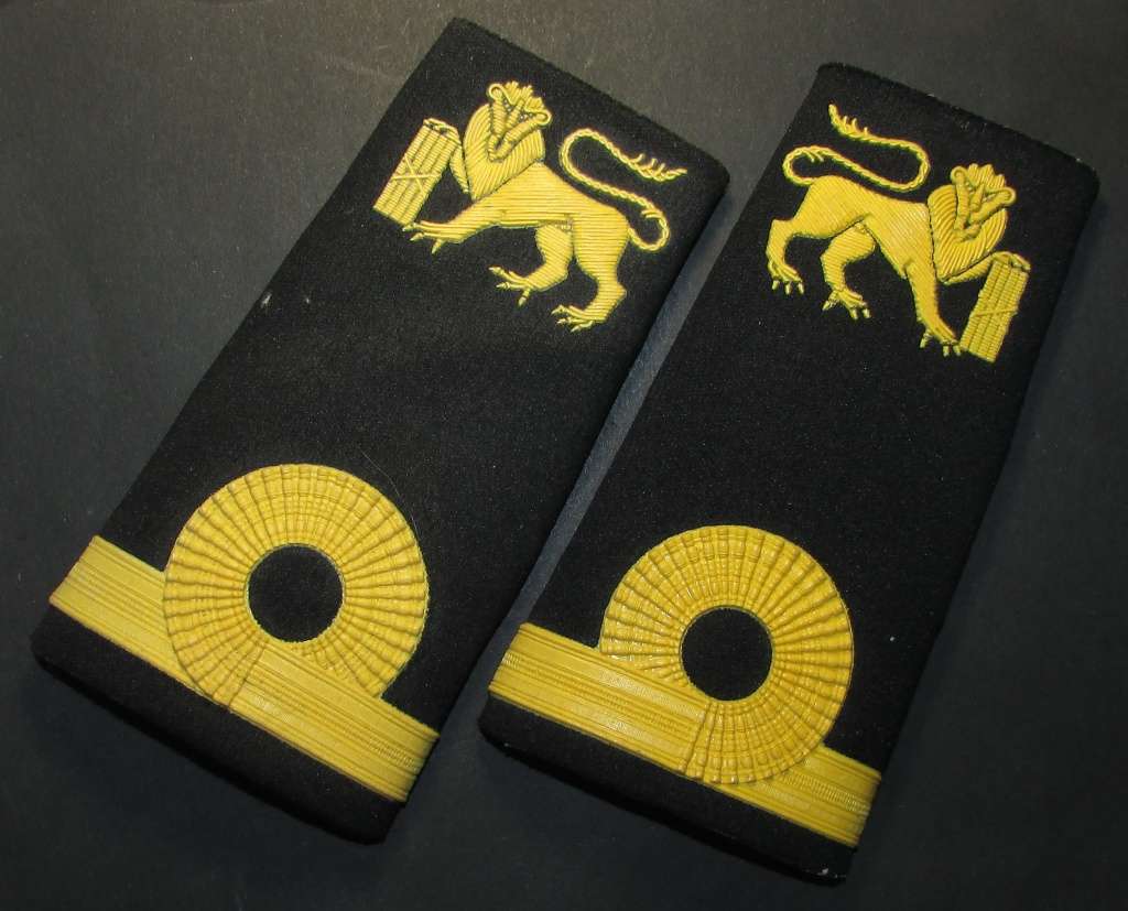 SADF - Navy Sub-Lieutenant Slip on Ranks