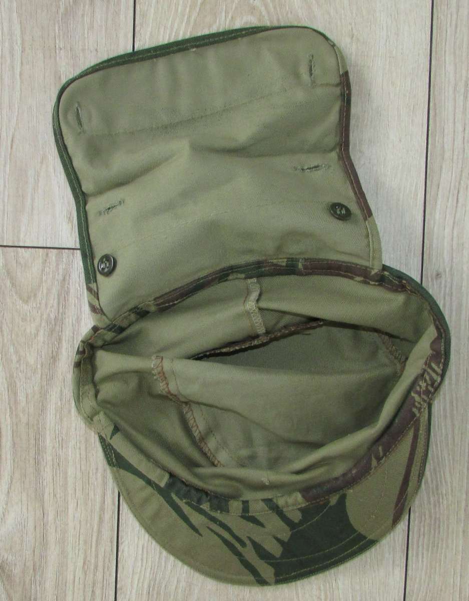 Rhodesia - Rhodesian Army Flap Cap ( Very Good Condition )