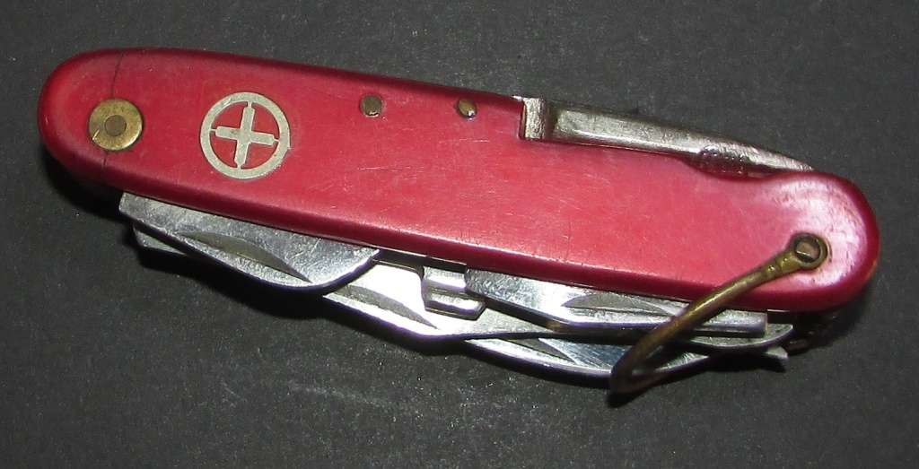 Swiss Army Style - Multitool Pocket Knife
