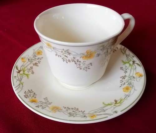 Vintage Royal Doulton -  Tea set with milk jug and sugar bowl - Nicole H 5080 - Romance Collection
