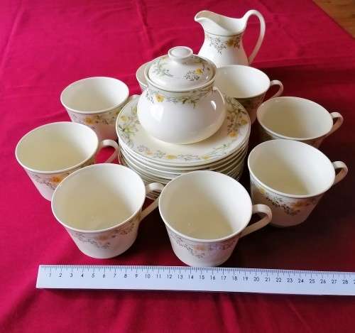 Vintage Royal Doulton -  Tea set with milk jug and sugar bowl - Nicole H 5080 - Romance Collection