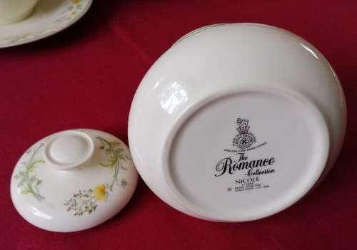 Vintage Royal Doulton -  Tea set with milk jug and sugar bowl - Nicole H 5080 - Romance Collection