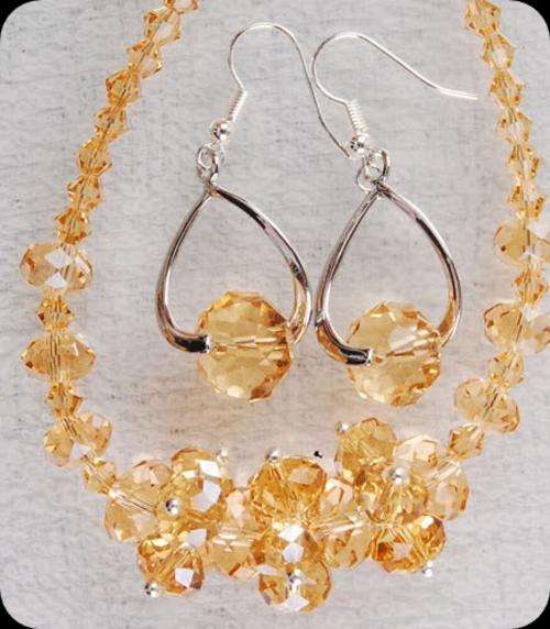 Beautiful Crystal Necklace and Earring Set! Will Brighten you up and make you SPARKLE