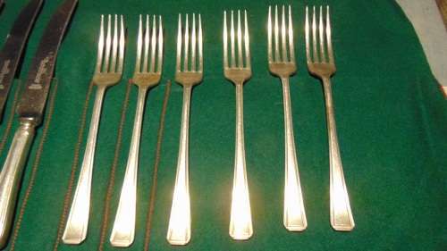 Set of Electroplated Sheffield Cutlery in Green Felt Purpose-Made Roll - 6 Pieces each.