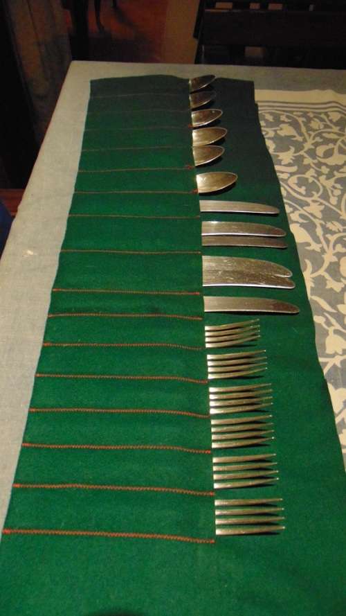 Set of Electroplated Sheffield Cutlery in Green Felt Purpose-Made Roll - 6 Pieces each.