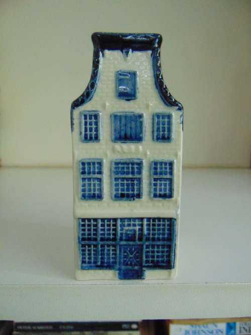 RARE KLM Delft House 23