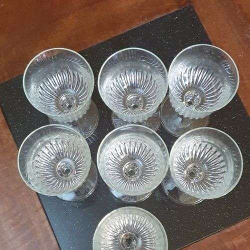 Gorgeous Set of 7 White Wine Glasses.