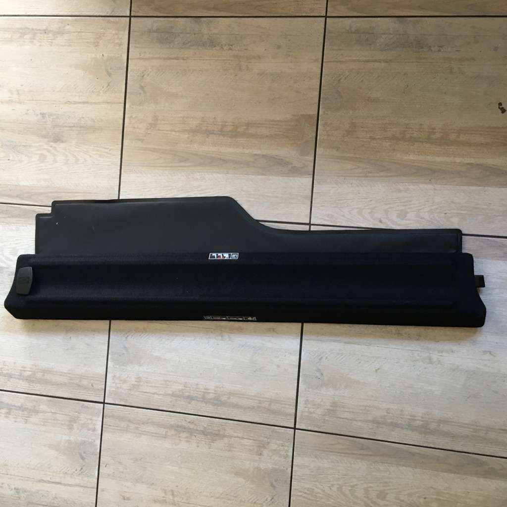 Land Rover LR3 LR4 Cargo Cover - 7 Seater - Black