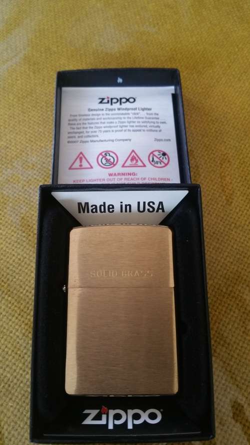 Brand New Original Genuine ZIPPO lighter - See Photo