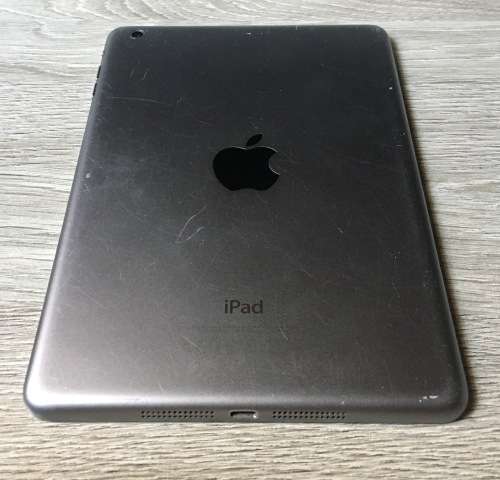 Apple iPad Mini 2 | Retina Display | 16GB | Wi-Fi | ME276HC/A