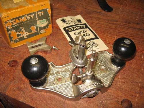 COLLECTABLE STANLEY NO 71 VINTAGE ROUTER PLANE IN ORIGINAL BOX