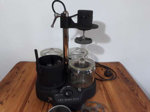 L and R watch clock cleaning washing machine