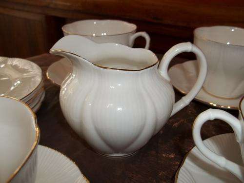 ''' BEAUTIFUL WHITE AND GOLD ROYAL ALBERT SET '''