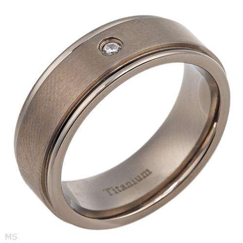 Exquisite Brand New Gentlemens Band Ring With Cubic zirconia Titanium- Size 10