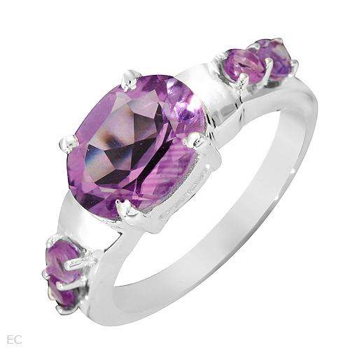 Wonderful Brand New Ring With 2.90ctw Genuine Amethysts Crafted in 925 Sterling silver- Size 7