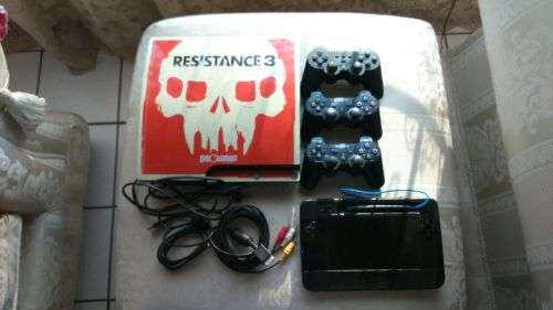 PS3 COMBO (console with remotes + games)