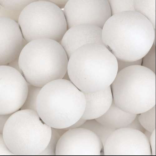 200 20mm White Wooden Beads