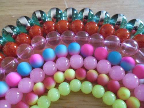 450 Glass Beads (Bid on all 450) + a free gift of 50 glass pearls & 10 crystal beads