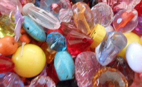 6200 Mixed Beads (Starting price R250) + Free Gift - SEE DESCRIPTION