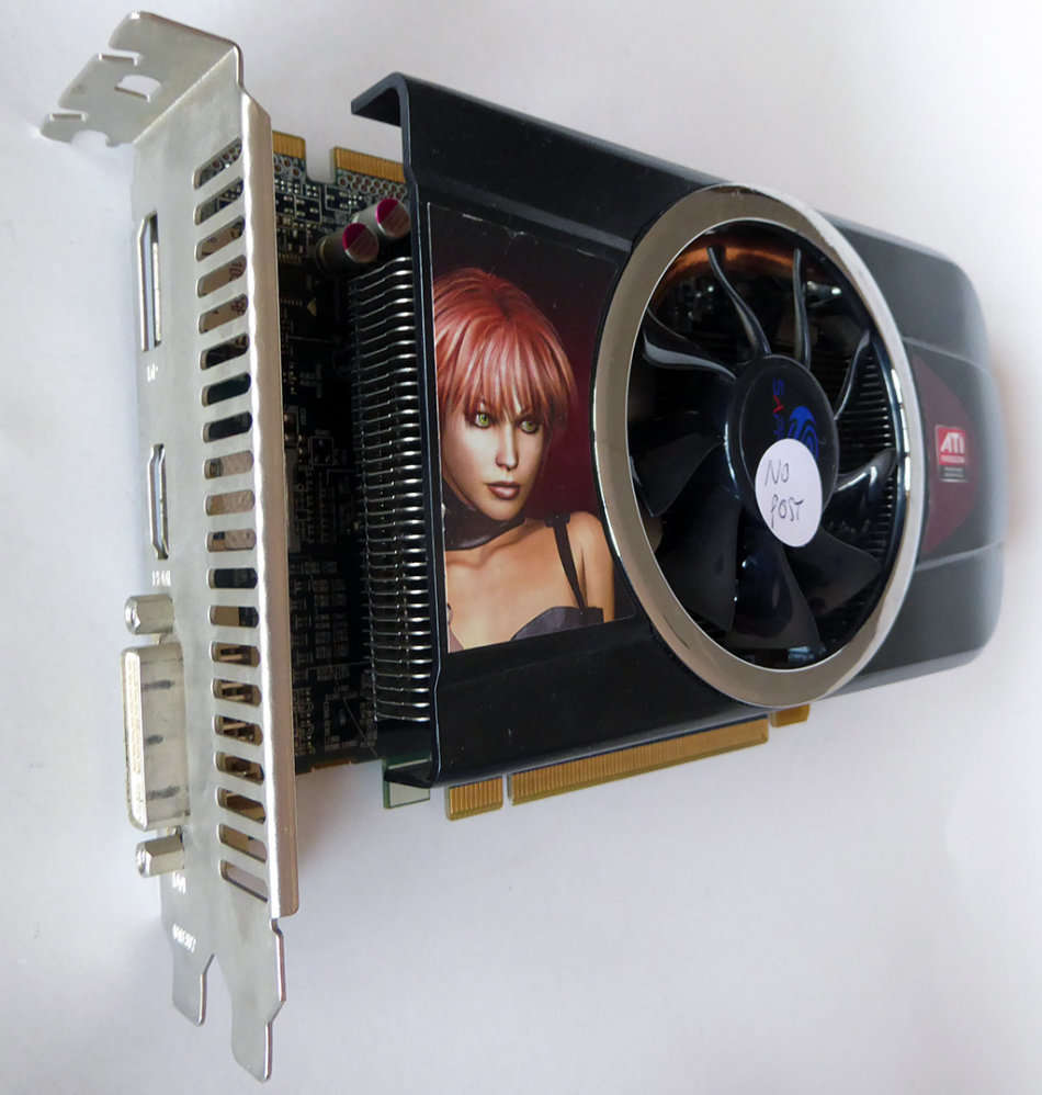 3x Graphics Cards - FAULTY - FOR SPARES OR REPAIR - FREE SHIPPING