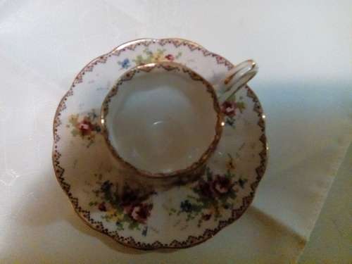 Royal Albert - Petit Point - Duo - Can + Saucer -  Nice Con - Lovely !      FINAL SALE !!!!!!!