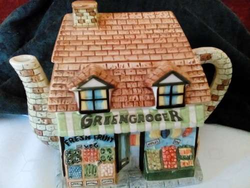 TEAPOT - THE GREEN GROCER BY ANNIE ROWE - GORGEOUS !!       EX CON.            SALE !!!!