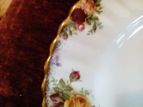 Royal Albert - Platter and Eared Cake Plate - Old Country Roses   --   Tiny Flaws Only