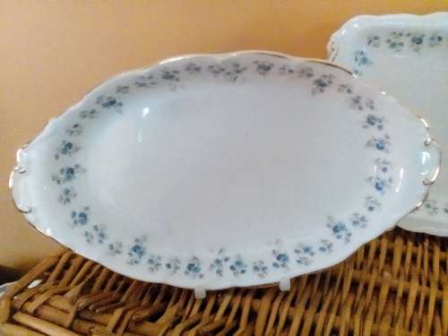 ROYAL ALBERT - Memory Lane - Sandwich+Snack Tray - Very Nice !!          EX