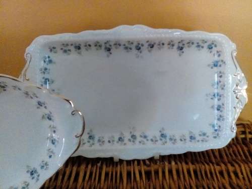 ROYAL ALBERT - Memory Lane - Sandwich+Snack Tray - Very Nice !!          EX