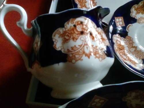 ROYAL ALBERT - HEIRLOOM IMARI - Saucer + Side Plate - Ex Con - jug + dish free - small chip !!