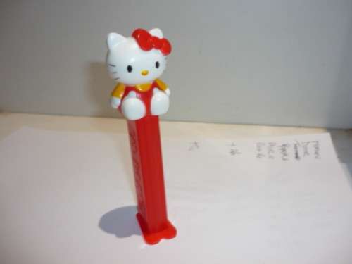 PEZ-HELLO KITTY
