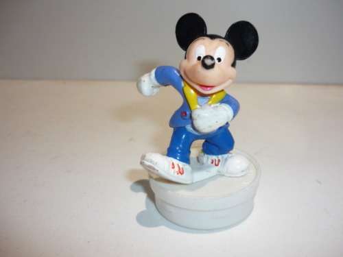 MICKEY MOUSE FIGURINE-7CM TALL