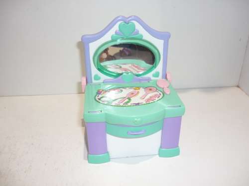 VINTAGE QUINTS -DRESSING TABLE-1990