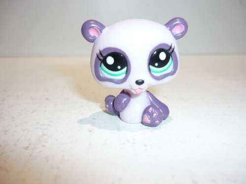 THE LITTLEST PET SHOP