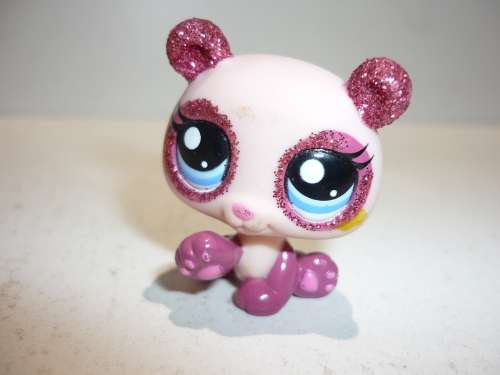 THE LITTLEST PET SHOP