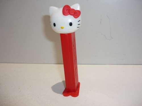 PEZ-HELLO KITTY