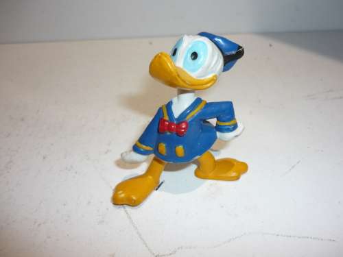 VINTAGE DONALD DUCK FIGURINE-SOFT RUBBER-WALT DISNEY PROD.-PORTUGAL