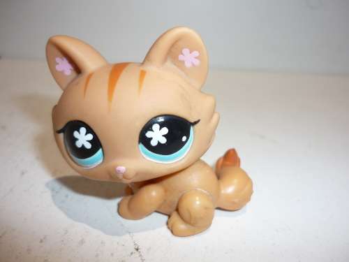 THE LITELEST PET SHOP #649-ORANGE STRIPED TABBY CAT WITH BLUE EYES