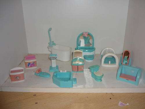 12 PIECES DOLL FURNITURE-PLASTIC