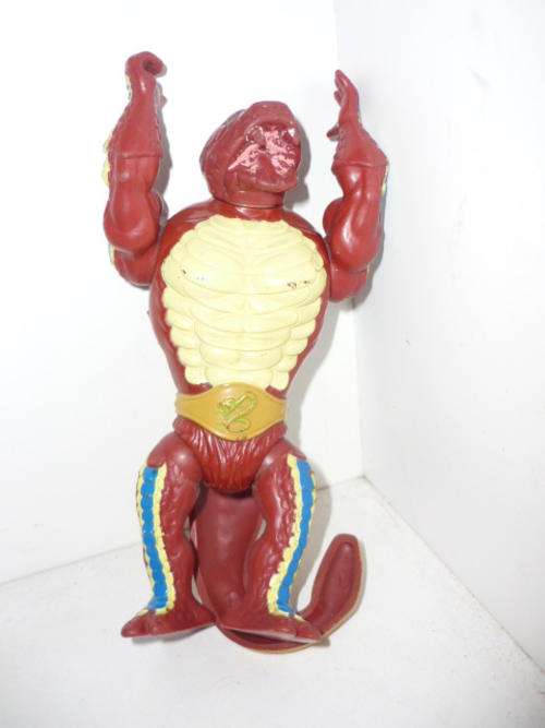 THE RATTLOR-MASTERS OF THE UNIVERSE-16CM TALL