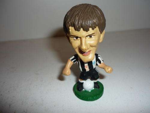 SPORTS HEROS-SOCCER-BEARDSLEY-7CM TALL